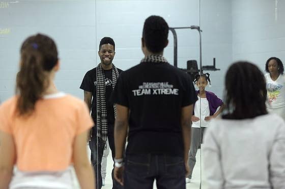 Pleasantville man works with Rec Center to give youths outlet in performing arts